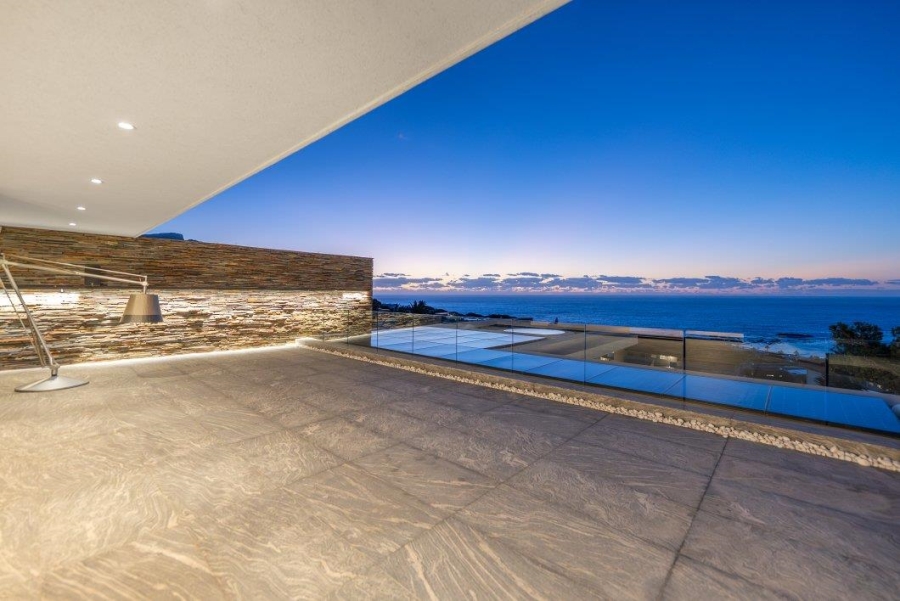 4 Bedroom Property for Sale in Camps Bay Western Cape